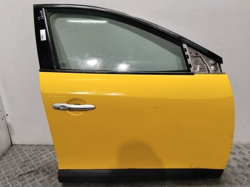 Recambio de puerta delantera derecha para renault megane iii berlina 5 p dynamique referencia OEM IAM 801009742R  