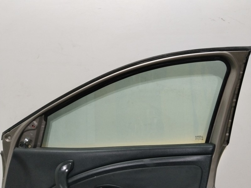 Recambio de puerta delantera derecha para renault megane iii berlina 5 p dynamique referencia OEM IAM 801009742R  