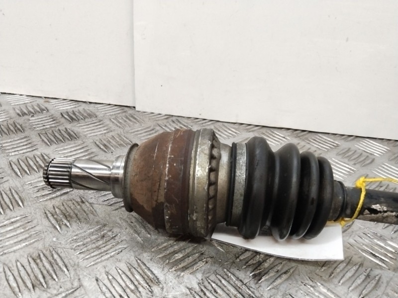 Recambio de transmision delantera izquierda para opel astra h gtc (a04) 1.6 (l08) referencia OEM IAM 1071205  