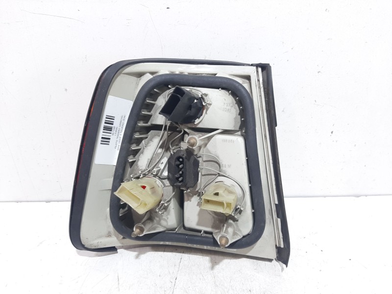 Recambio de piloto trasero derecho para bmw serie 5 touring (e34) 525i referencia OEM IAM 133690  