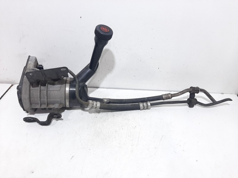 Recambio de bomba direccion para citroën c4 picasso millenium referencia OEM IAM 9674055680  