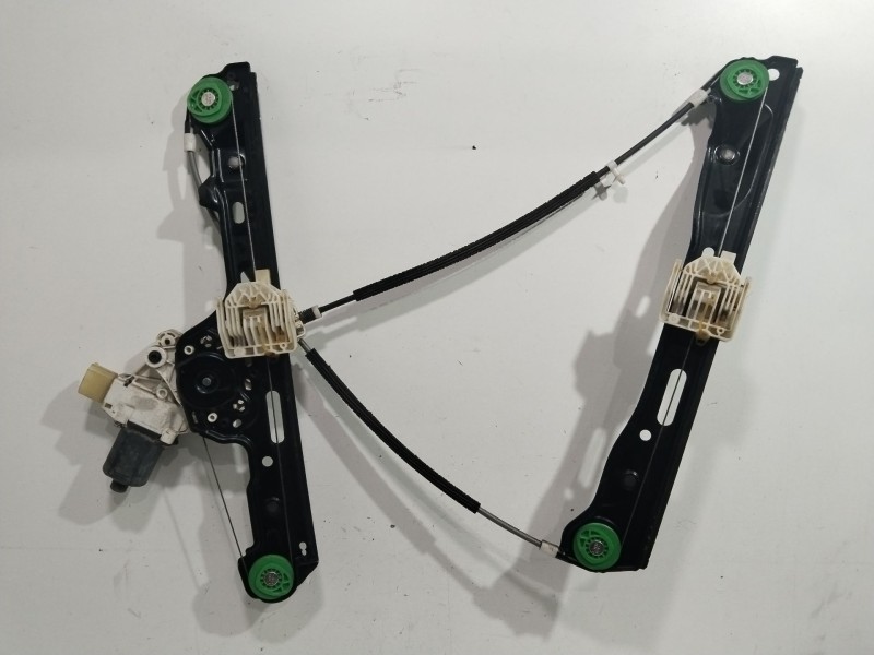 Recambio de elevalunas delantero izquierdo para bmw serie 1 berlina (e81/e87) 118d referencia OEM IAM 0130822226 7067795S 