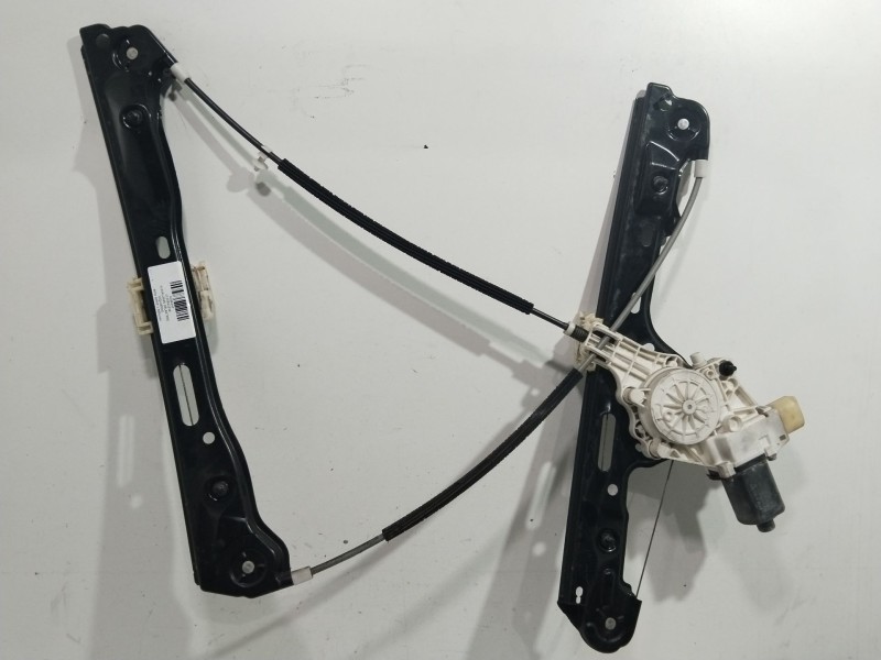 Recambio de elevalunas delantero izquierdo para bmw serie 1 berlina (e81/e87) 118d referencia OEM IAM 0130822226 7067795S 