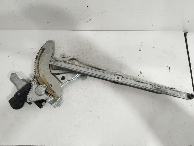 Recambio de elevalunas delantero izquierdo para suzuki swift azg (nz) gl+ referencia OEM IAM 8346063J00  