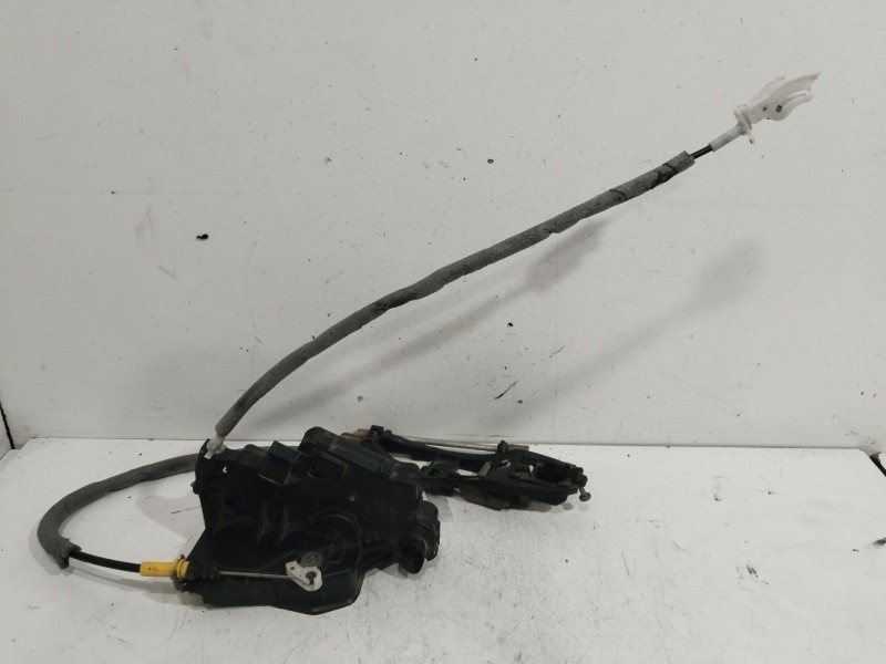 Recambio de cerradura puerta trasera izquierda para bmw serie 3 berlina (e46) 323i referencia OEM IAM FTL241  