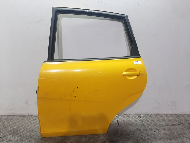 Recambio de puerta trasera izquierda para seat altea xl (5p5) reference ecomotive referencia OEM IAM 5P8833055  AMARILLO Recambio de puerta trasera izquierda para seat altea xl (5p5) reference ecomotive referencia OEM IAM 5P8833055  AMARILLO