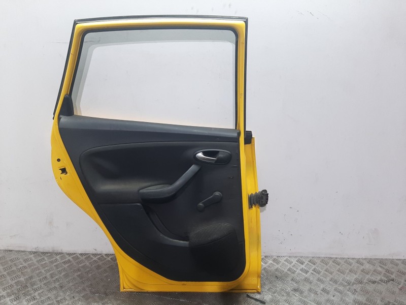 Recambio de puerta trasera izquierda para seat altea xl (5p5) reference ecomotive referencia OEM IAM 5P8833055  AMARILLO Recambio de puerta trasera izquierda para seat altea xl (5p5) reference ecomotive referencia OEM IAM 5P8833055  AMARILLO