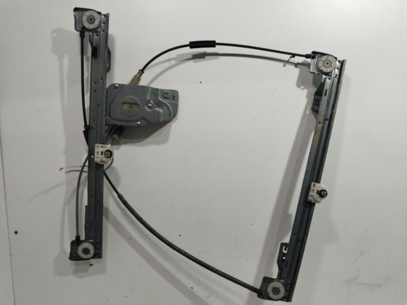 Recambio de elevalunas delantero izquierdo para renault kangoo expression referencia OEM IAM 807213441R  128001181B