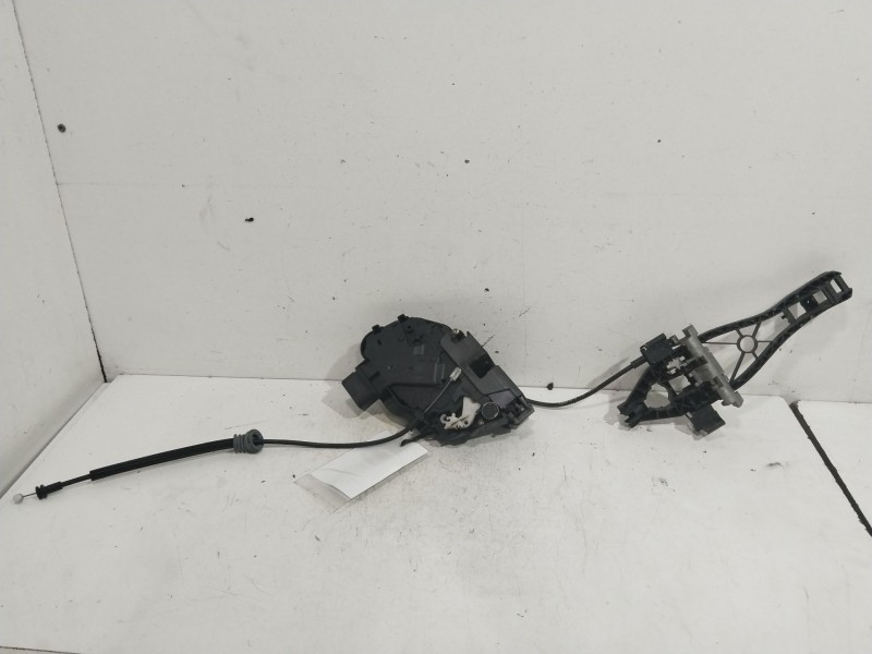 Recambio de cerradura puerta trasera izquierda para volvo v50 familiar 1.8 kinetic referencia OEM IAM 30699797  