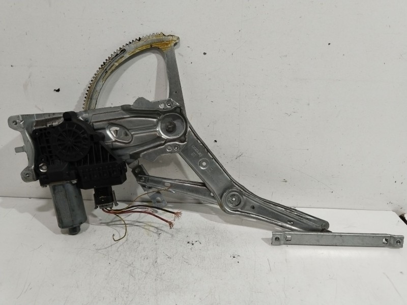 Recambio de elevalunas delantero derecho para opel astra h (a04) 1.7 cdti (l48) referencia OEM IAM 13100418RH  