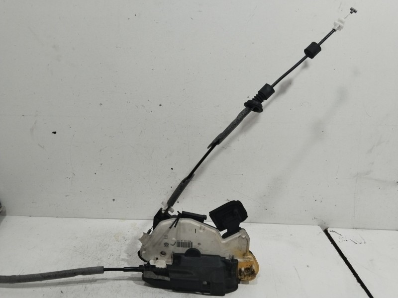 Recambio de cerradura puerta delantera izquierda para seat toledo (kg3) reference referencia OEM IAM 5E1837015A  