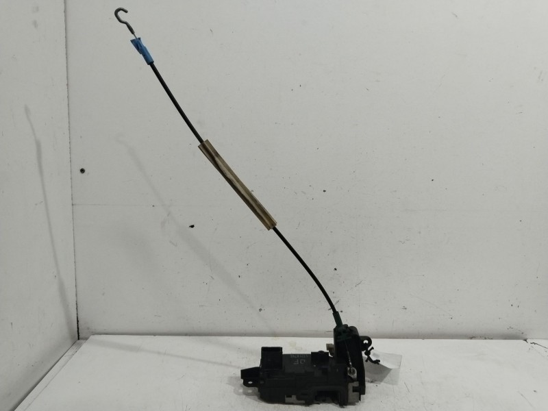 Recambio de cerradura puerta delantera izquierda para opel zafira b cosmo referencia OEM IAM 13210748  