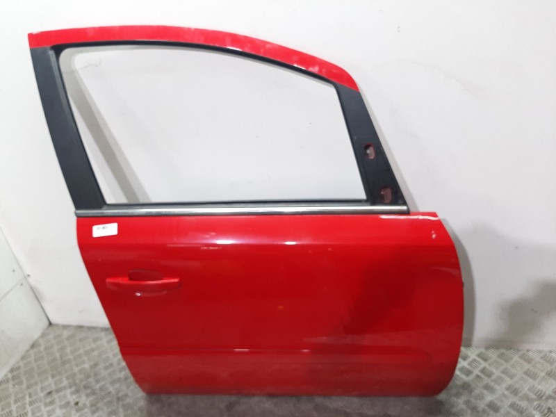 Recambio de puerta delantera derecha para opel zafira b 1.9 cdti referencia OEM IAM 13203014  ROJO