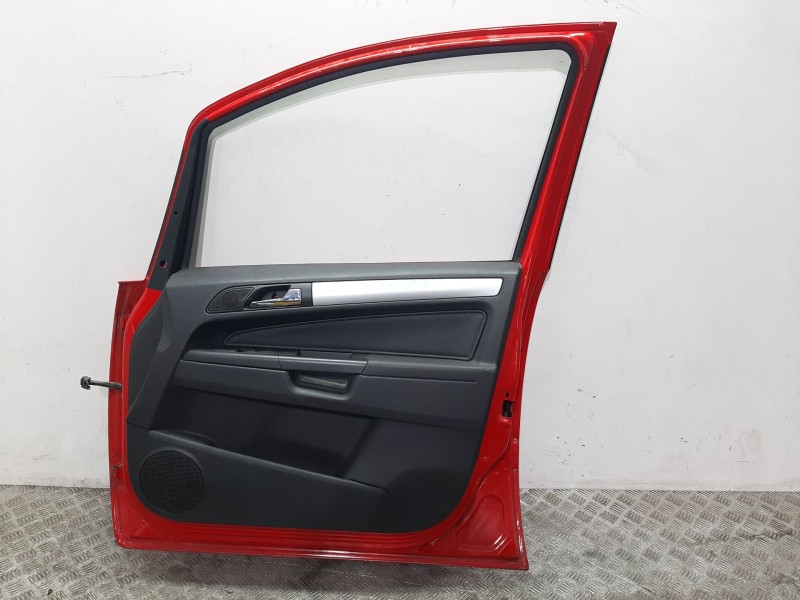 Recambio de puerta delantera derecha para opel zafira b 1.9 cdti referencia OEM IAM 13203014  ROJO