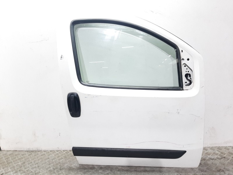 Recambio de puerta delantera derecha para fiat fiorino básico familiar referencia OEM IAM 1367184080  