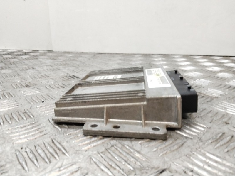 Recambio de centralita motor uce para tata indica 1.4 i referencia OEM IAM 279115210117  