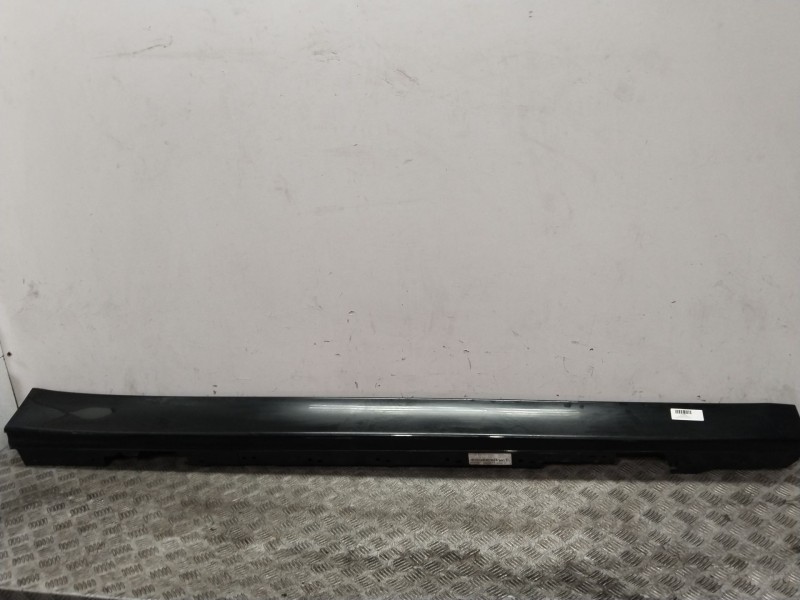 Recambio de talonera derecha para bmw 3 gran turismo (f34) 328 i xdrive referencia OEM IAM 51777256912  NEGRO