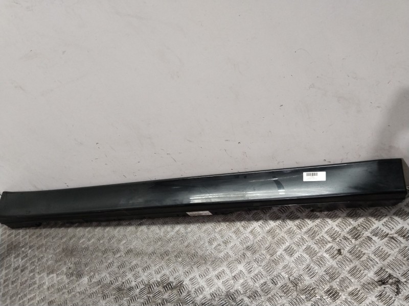 Recambio de talonera derecha para bmw 3 gran turismo (f34) 328 i xdrive referencia OEM IAM 51777256912  NEGRO