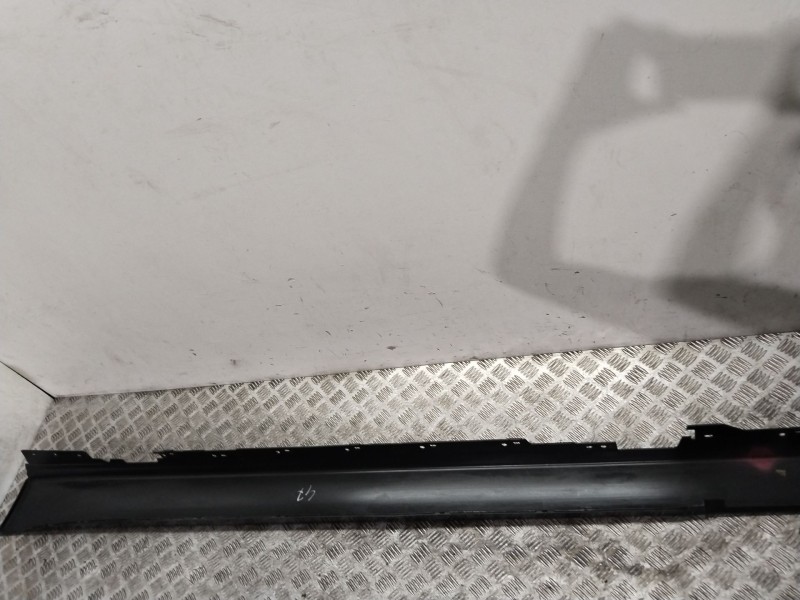 Recambio de talonera derecha para bmw 3 gran turismo (f34) 328 i xdrive referencia OEM IAM 51777256912  NEGRO