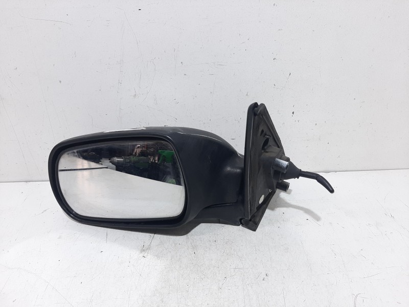 Recambio de retrovisor izquierdo para nissan primera berl./familiar (p10/w10) básico referencia OEM IAM  MANUAL NEGRO