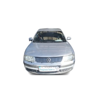 VOLKSWAGEN PASSAT BERLINA (3B2)