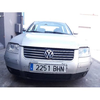VOLKSWAGEN PASSAT BERLINA (3B3)