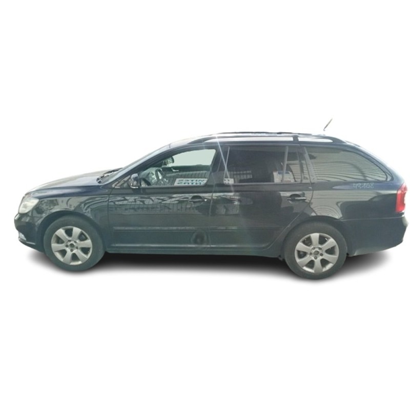 SKODA OCTAVIA BERLINA (1Z3) - imagen 4