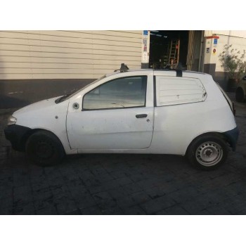 FIAT PUNTO BERLINA (188)