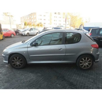PEUGEOT 206 BERLINA