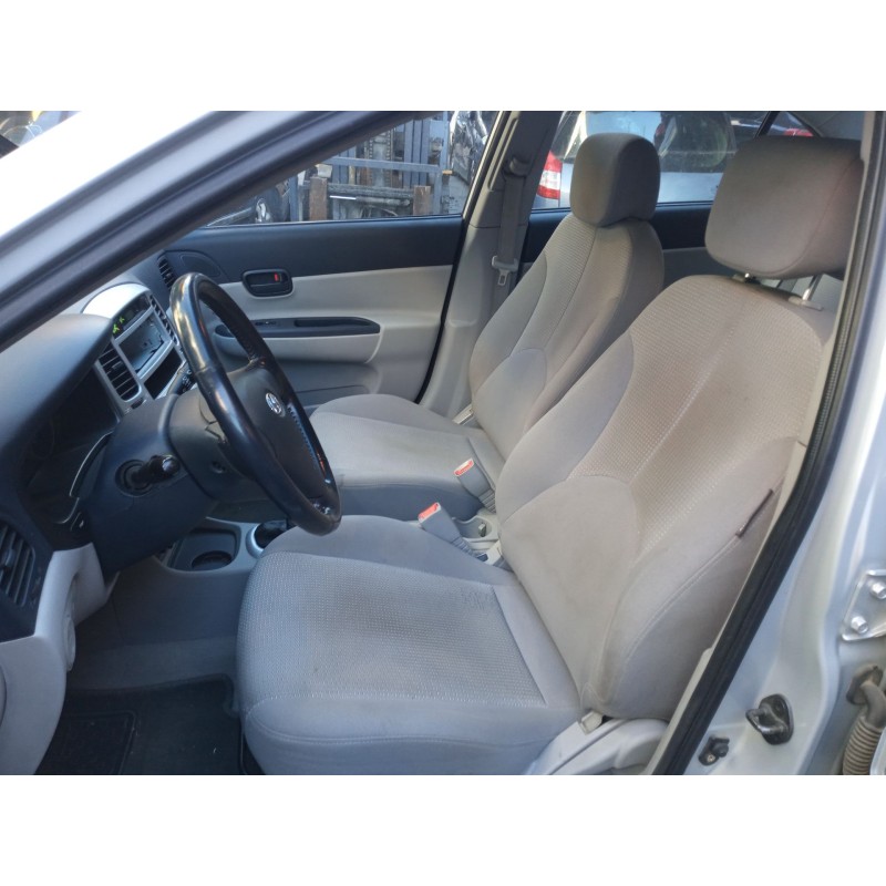 HYUNDAI ACCENT III SEDÁN (MC) - imagen 6