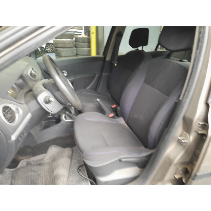 RENAULT CLIO III (BR0/1, CR0/1) - imagen 3