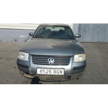 VOLKSWAGEN PASSAT BERLINA (3B3)