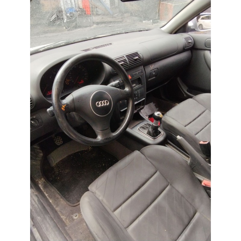 AUDI A3 (8L1) - imagen 3