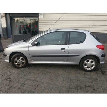 PEUGEOT 206 BERLINA