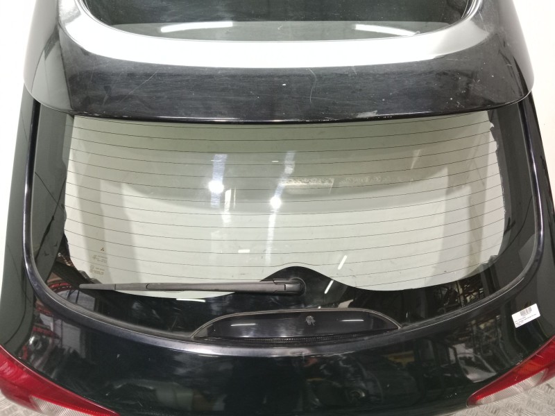 Recambio de porton trasero para mitsubishi lancer berlina (cy0) inform referencia OEM IAM  NEGRO 