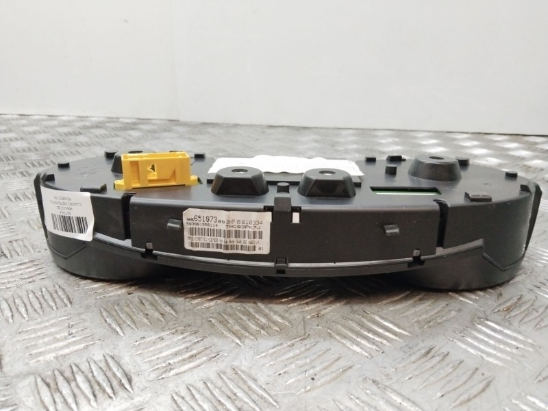 Recambio de cuadro instrumentos para peugeot 308 active referencia OEM IAM 9665107380  