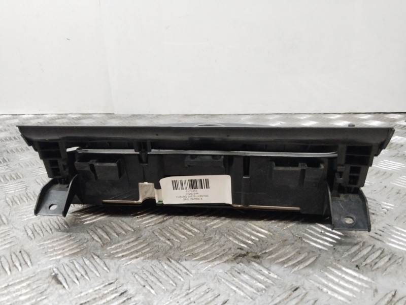 Recambio de cuadro instrumentos para opel zafira b energy referencia OEM IAM 13267544  