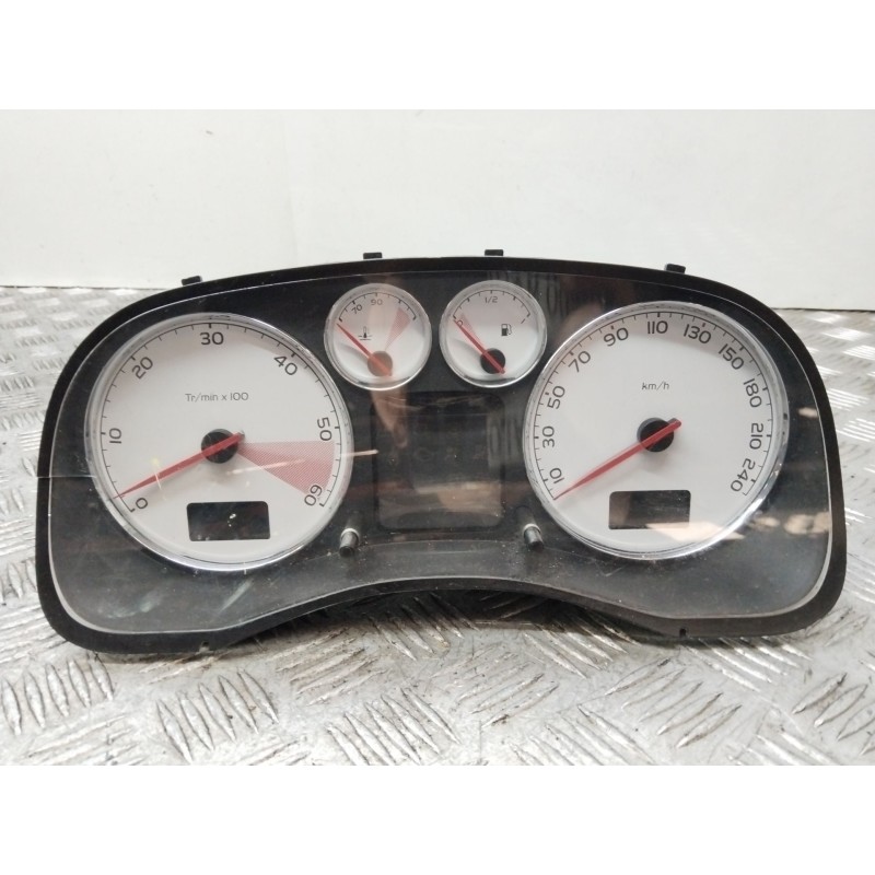 Recambio de cuadro instrumentos para peugeot 307 (3a/c) 1.6 hdi 110 referencia OEM IAM 9661323180  