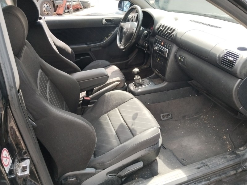 audi a3 (8l1) del año 2001