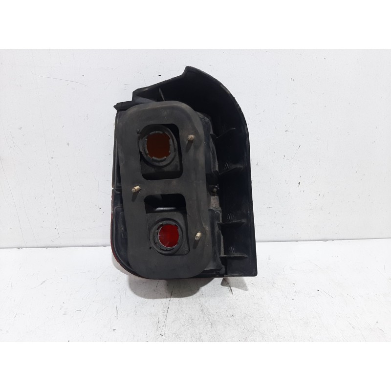 Recambio de piloto trasero derecho para mitsubishi galloper (hyundai) 2.5 tdi s.e. lx (3-ptas.) referencia OEM IAM 92402M20  