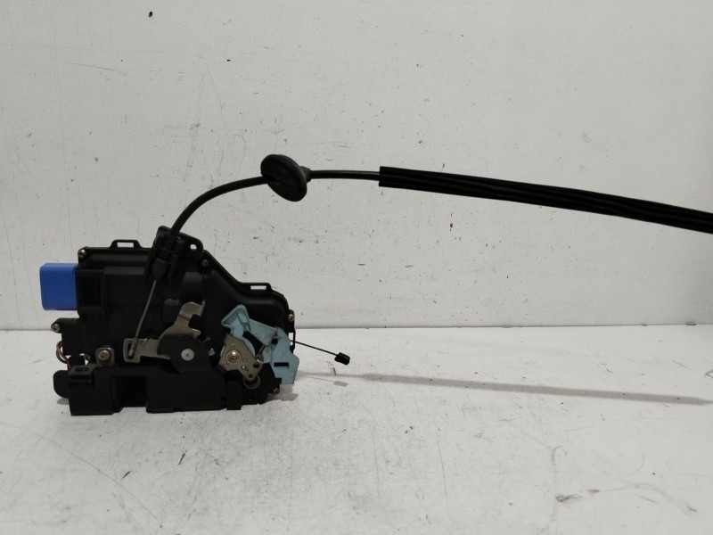 Recambio de cerradura puerta delantera derecha para volkswagen golf v berlina (1k1) conceptline (e) referencia OEM IAM 3D1837016