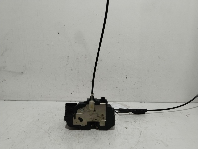 Recambio de cerradura puerta delantera derecha para nissan micra (k12e) acenta referencia OEM IAM 80500AX111  