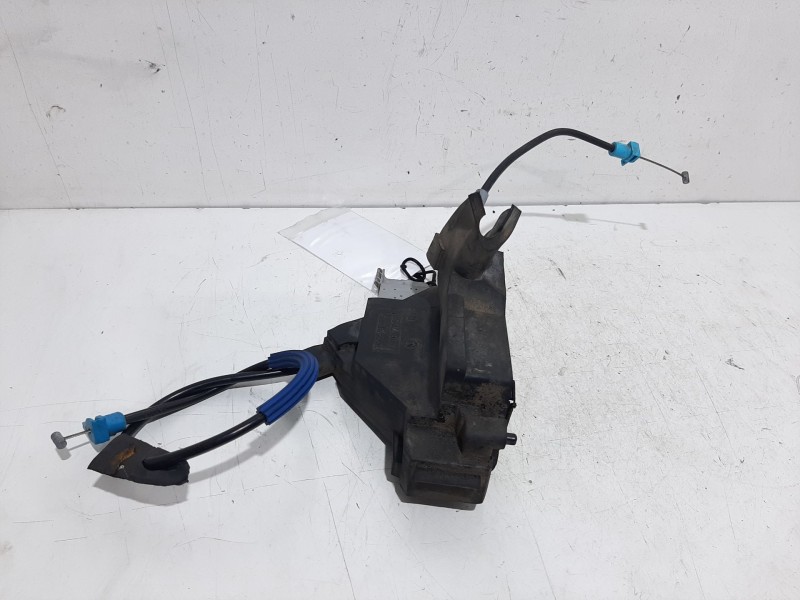 Recambio de cerradura puerta trasera derecha para citroën c4 berlina lx referencia OEM IAM 9681337080  