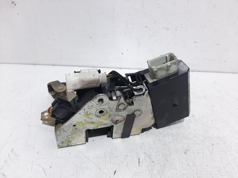 Recambio de cerradura puerta delantera derecha para bmw serie 5 berlina (e39) 520i referencia OEM IAM 40620751  