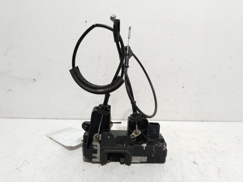 Recambio de cerradura puerta trasera derecha para opel vectra c berlina elegance referencia OEM IAM 13210761  