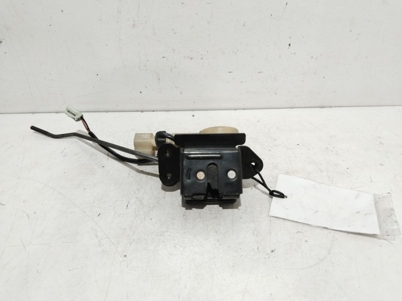 Recambio de cerradura maletero / porton para mazda premacy (cp) td exclusive (74kw) referencia OEM IAM C10062310F  