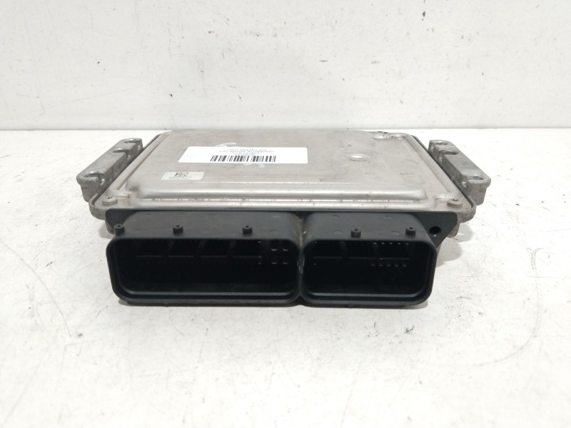 Recambio de centralita motor uce para kia carens (un) active referencia OEM IAM 0281013072  