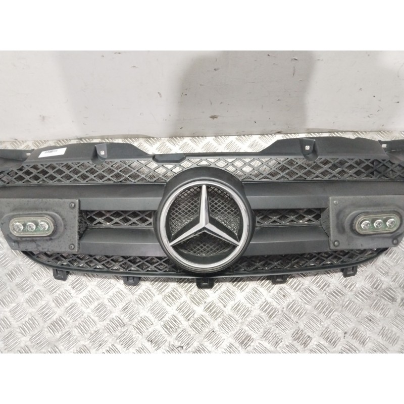 Recambio de rejilla delantera para mercedes-benz sprinter 2-t autobús (b901, b902) 213 cdi (902.671, 902.672) referencia OEM IAM Recambio de rejilla delantera para mercedes-benz sprinter 2-t autobús (b901, b902) 213 cdi (902.671, 902.672) referencia OEM IAM