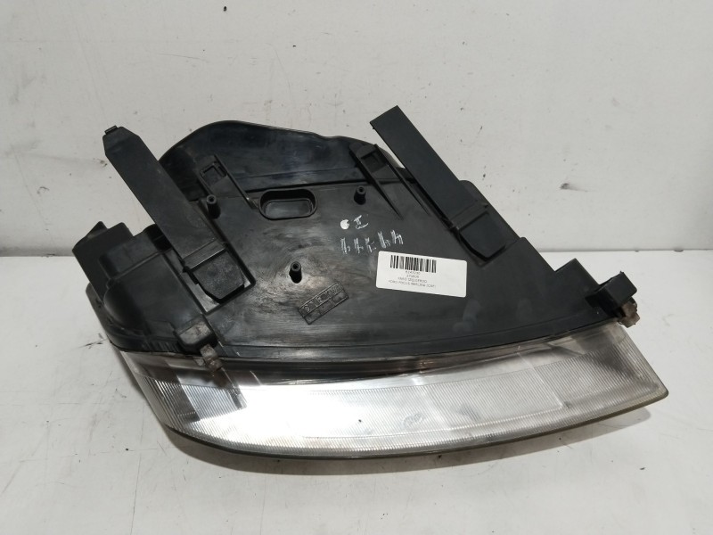Recambio de faro izquierdo para ford focus berlina (cap) 1.6 16v cat referencia OEM IAM 270605  