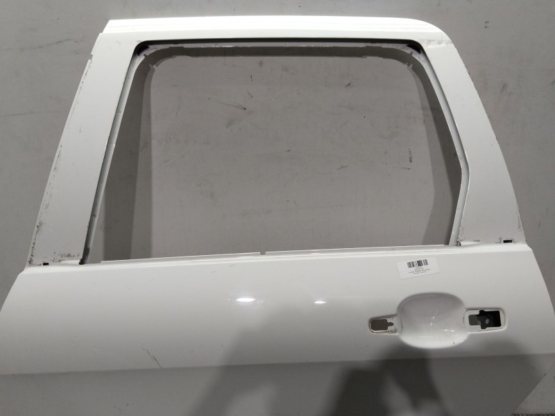 Recambio de puerta trasera izquierda para peugeot 308 sw active referencia OEM IAM 9805267180  